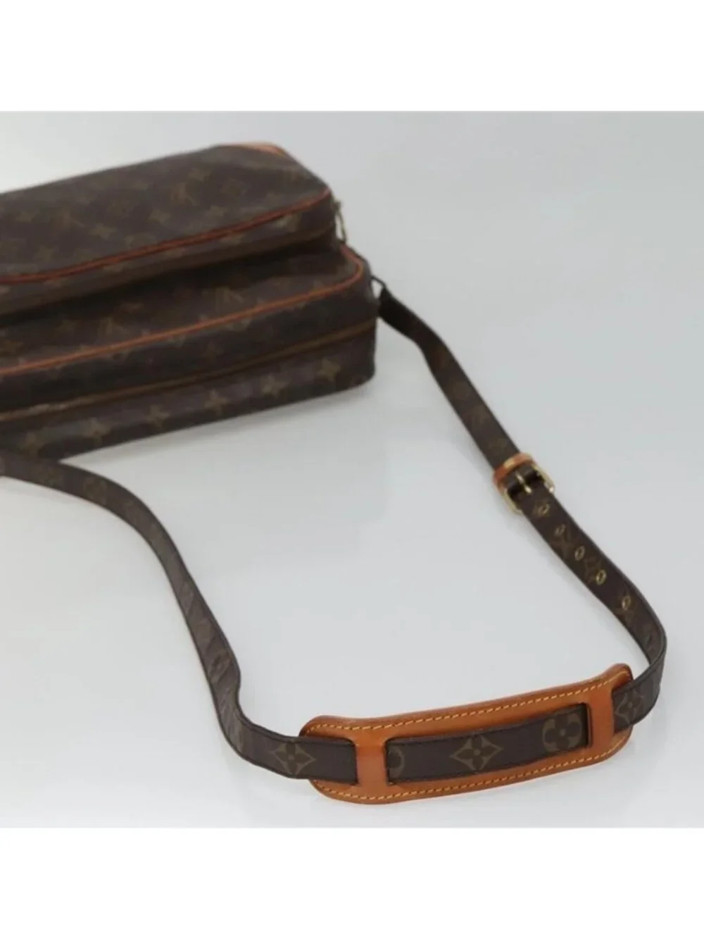 Louis Vuitton pre owned